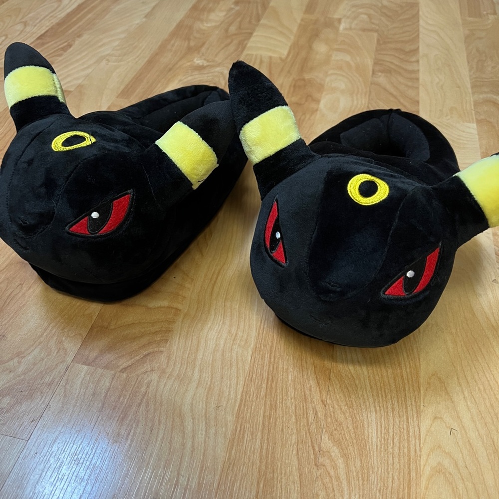 Pokemon Umbreon Eevee slippers